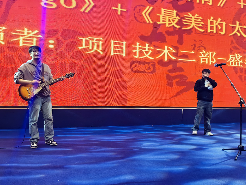 “同心同行<div   id=